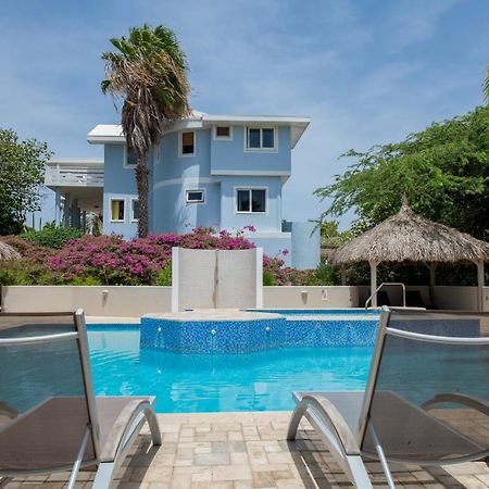 Villa At Secured Gated Resort Near Mambo Beach! 빌렘스타트 외부 사진