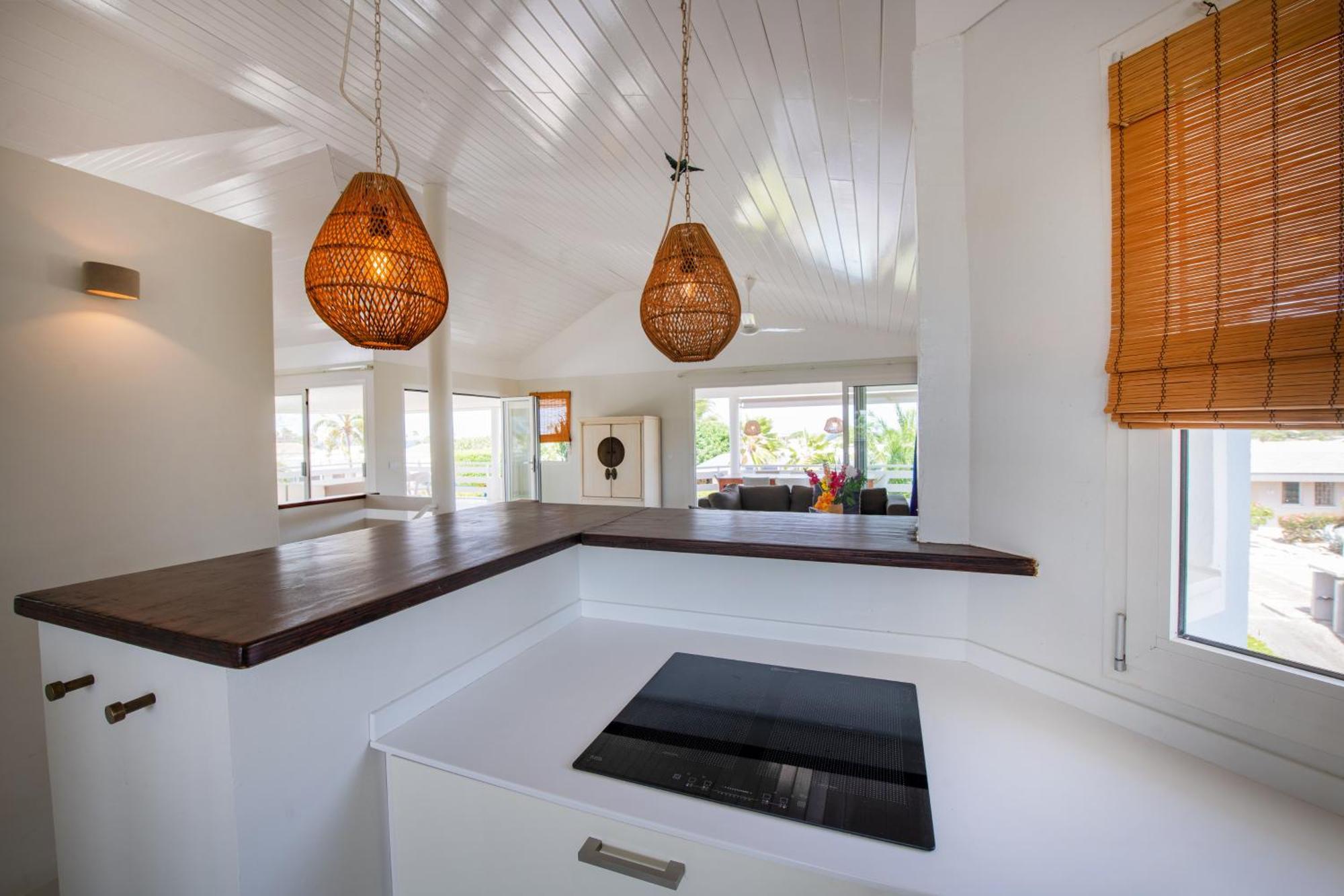 Villa At Secured Gated Resort Near Mambo Beach! 빌렘스타트 외부 사진
