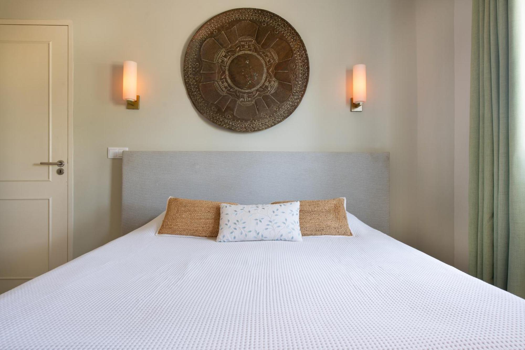 Villa At Secured Gated Resort Near Mambo Beach! 빌렘스타트 외부 사진